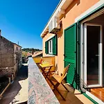 Apartment 160 Sqm Sea View