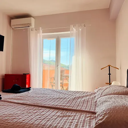 Apartment 160 Sqm Sea View *