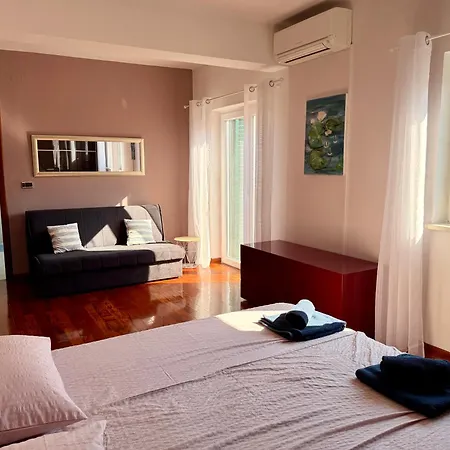 Apartment 160 Sqm Sea View