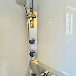 160 Sqm Sea View * 프레코