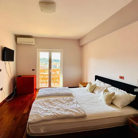 Lägenhet 160 Sqm Sea View