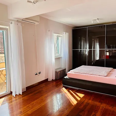 160 Sqm Sea View