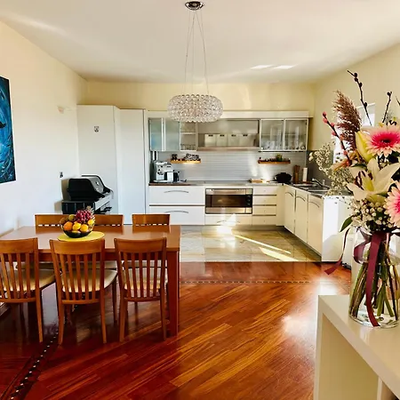 160 Sqm Sea View * Preko