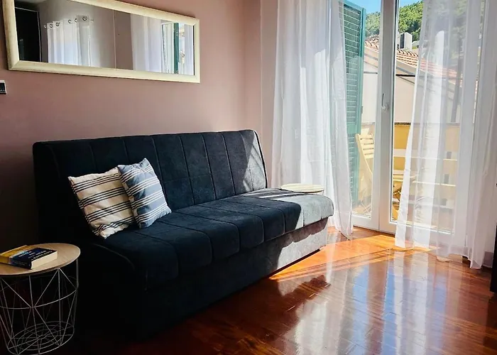 160 Sqm Sea View