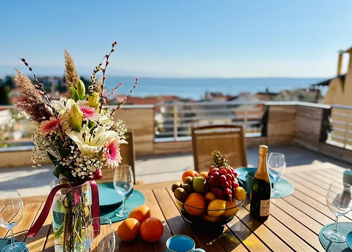 160 Sqm Sea View *