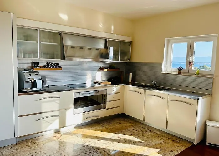 160 Sqm Sea View